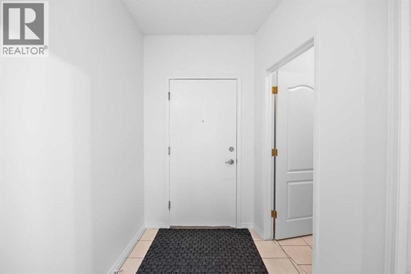 Foyer - 404, 103 10 Avenue Nw, Calgary, AB T2M0B4 Photo 4