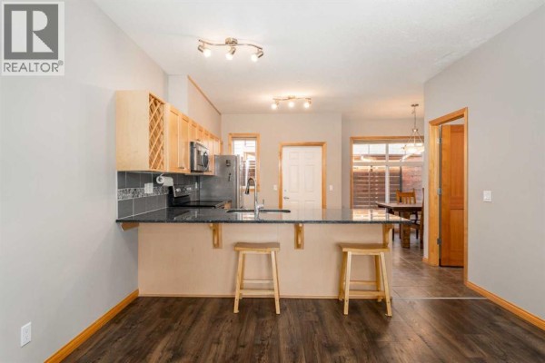 Bedroom - 404, 85 Dyrgas Gate, Canmore, AB T1W3L1 Photo 2