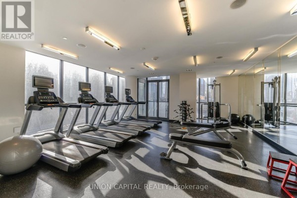 404 - 1 The Esplanade, Toronto, ON, photo 3