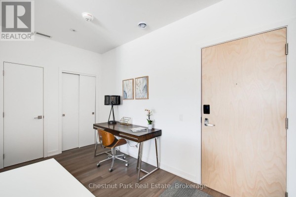 404 - 120 Carrick Trail, Gravenhurst), ON P0P0A2 Photo 4