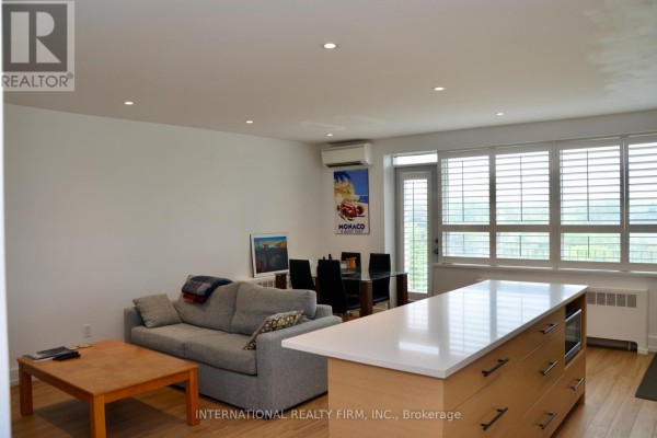 404 - 219 Wilson Avenue, Toronto, ON M5M3B2 Photo 2