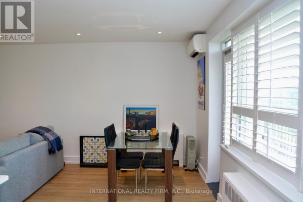 404 - 219 Wilson Avenue, Toronto, ON M5M3B2 Photo 4