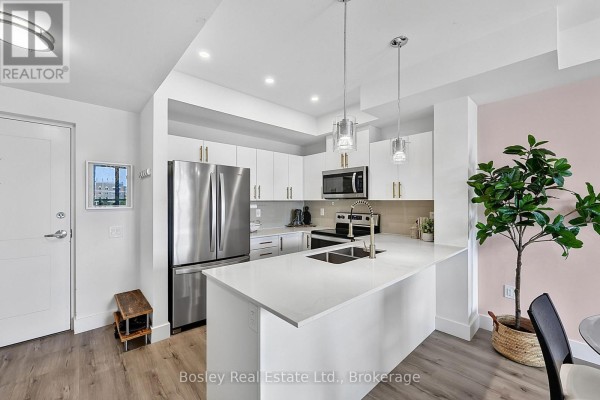Great room - 404 - 4 Kimberly Lane, Collingwood, ON L9Y5T6 Photo 2