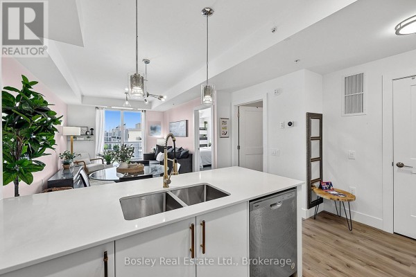 404 - 4 Kimberly Lane, Collingwood, ON L9Y5T6 Photo 4