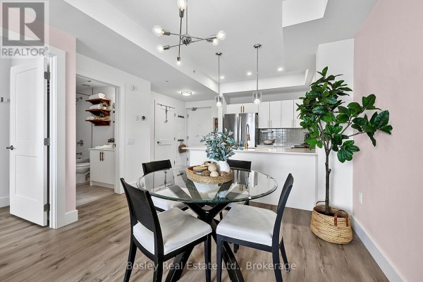 404 - 4 Kimberly Lane, Collingwood, ON L9Y5T6 Photo 5