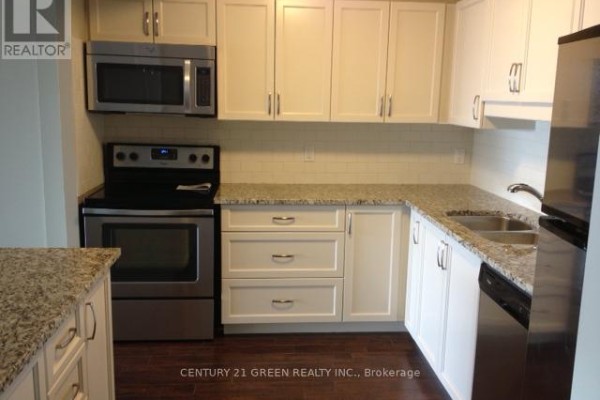 Primary Bedroom - 404 - 55 Yarmouth Street, Guelph, ON N1H7R4 Photo 4