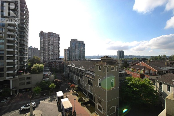 404 10 Renaissance Square, New Westminster, BC V3M7B1 Photo 3