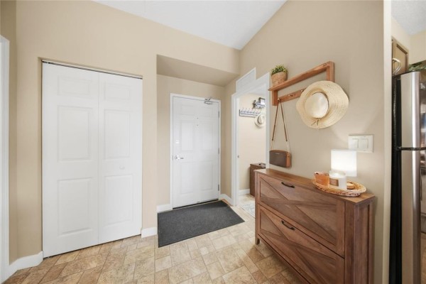 4pc Bathroom - 404 100 Creek Bend Road, Winnipeg, MB R2N0G1 Photo 2