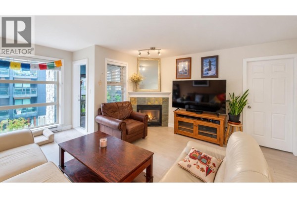 404 1310 Victoria Street, Squamish, BC V8B0C3 Photo 3