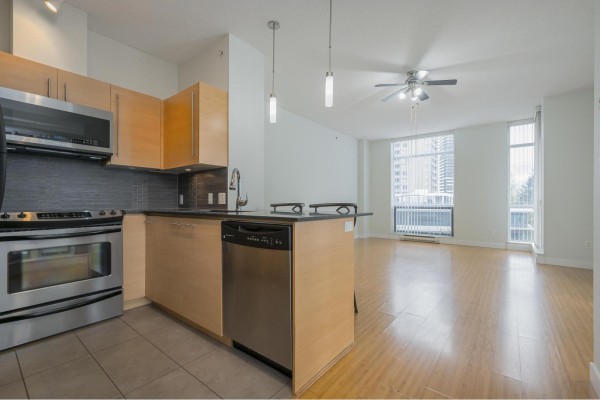 404 13399 104 Avenue, Surrey, BC V3T0C9 Photo 4