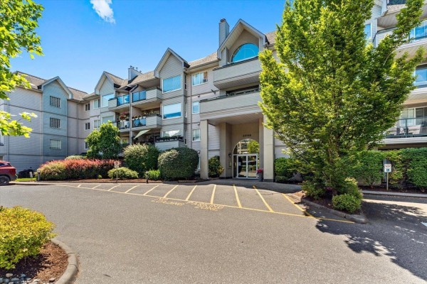 404 33708 King Road, Abbotsford, BC V2S8C6 Photo 2