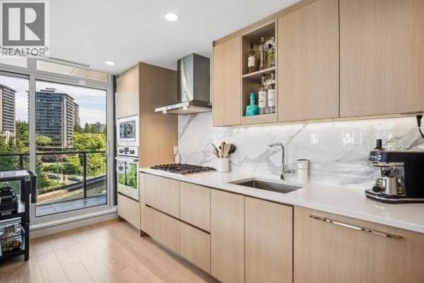 404 4880 Lougheed Highway, Burnaby, BC V5C0N1 Photo 4