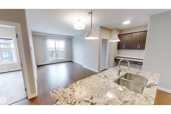 #404 5510 Schonsee Dr Nw, Edmonton, AB T5Z0N9 Photo 5