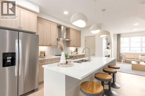 404 Creekside Drive Sw, Calgary, AB, photo 2