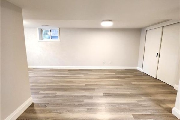 Living room - 404 Nelson Street Unit# Lower Unit, Brantford, ON N3S4E8 Photo 5