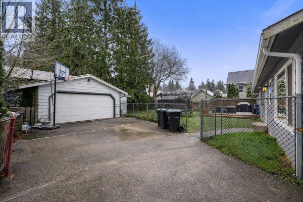 40410 Perth Drive, Squamish, BC V0N1T0 Photo 3
