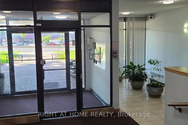 Primary Bedroom - 405 - 10 Tapscott Road, Toronto, ON M1B3L9 Photo 4
