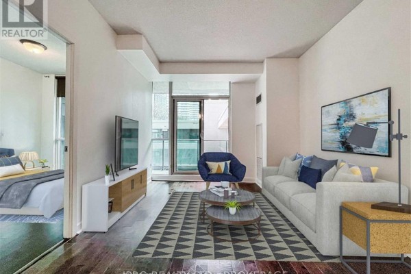 Primary Bedroom - 405 - 18 Harbour Street, Toronto, ON M5J2Z6 Photo 4
