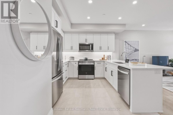 Kitchen - 405 - 1882 Gordon Street, Guelph, ON N1L0P6 Photo 4
