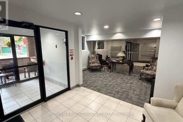 405 - 21 Liston Avenue, Brockville, ON K6V6Z3 Photo 3