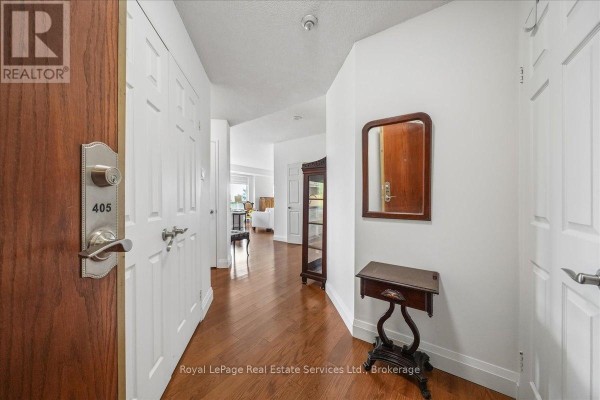 405 - 2511 Lakeshore Road W, Oakville, ON, photo 3