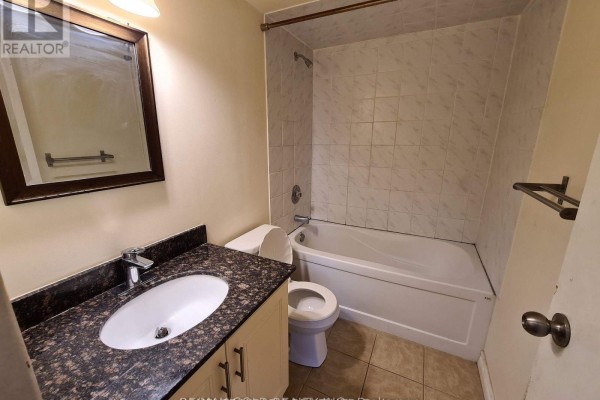 Primary Bedroom - 405 - 335 Driftwood Avenue, Toronto, ON M3N2P3 Photo 4