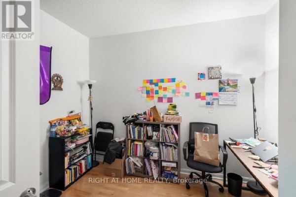 405 - 628 Fleet Street, Toronto, ON L5H4C6 Photo 5
