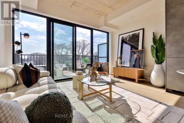 Kitchen - 405 - 761 Queen Street E, Toronto, ON M4M1H3 Photo 3