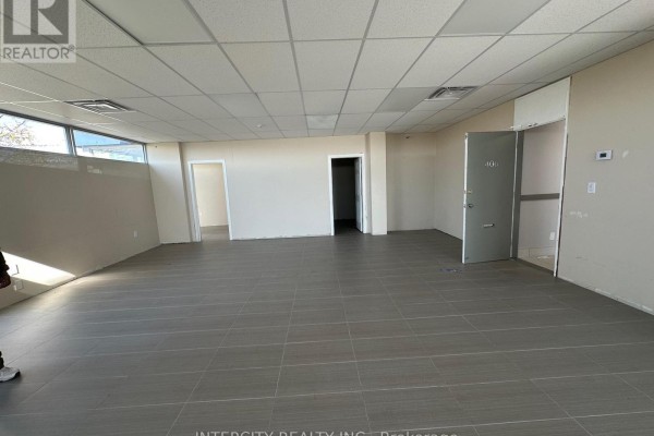 405 & 406 - 2901 Lawrence Avenue E, Toronto, ON M1P2T4 Photo 4