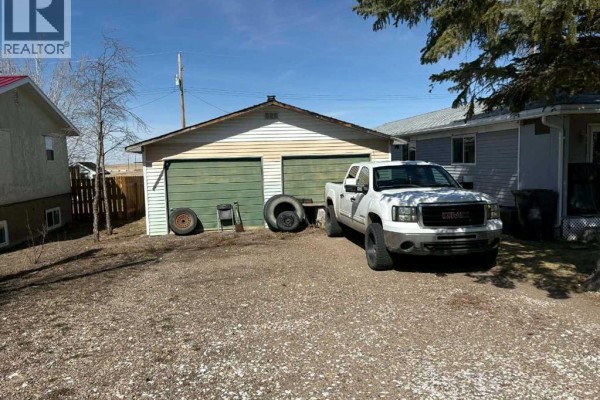 Kitchen - 405 1 Avenue, Coutts, AB T0K0N0 Photo 2