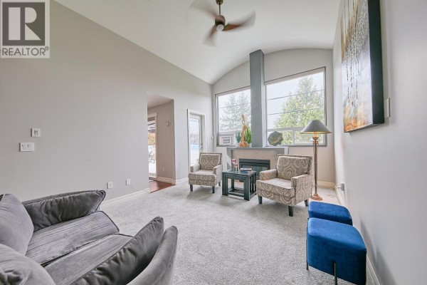 405 11519 Burnett Street, Maple Ridge, BC V2X6P3 Photo 5