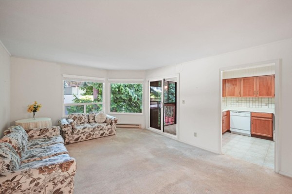 405 1350 Vidal Street, White Rock, BC V4B5G6 Photo 5