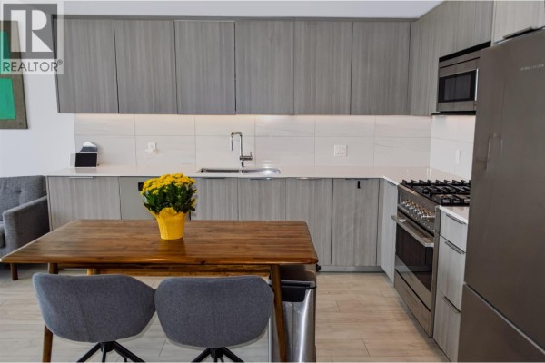 405 1401 Hunter Street, North Vancouver, BC V7J0E2 Photo 4