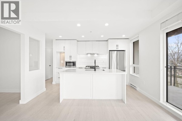 405 3038 St George Street, Port Moody, BC V3H0L3 Photo 4