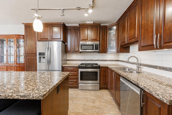 405 8067 207 Street, Langley, BC V2Y0N9 Photo 4