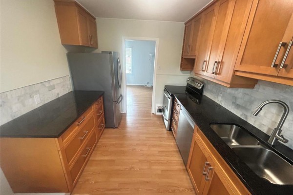 Primary Bedroom - 405 Monreith Street, Winnipeg, MB R2X2E4 Photo 3