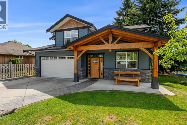 405 Rockland Rd, Campbell River, BC, photo 2