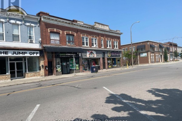 405 St Paul Street E, St  Catharines, ON, photo 2