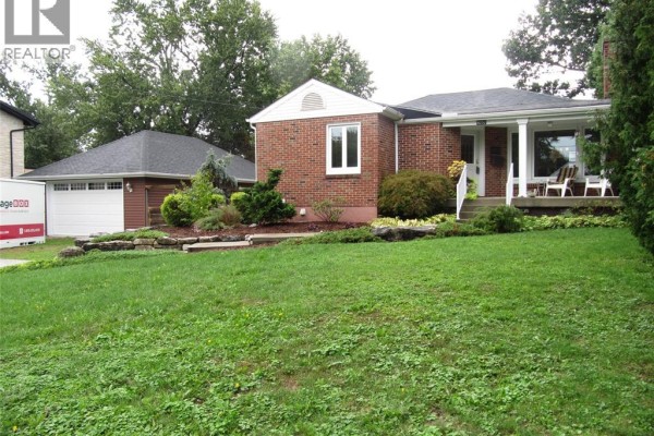 4057 Casgrain, Windsor