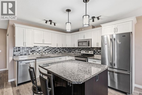 Kitchen - 406, 4574 51 Avenue, Olds, AB T4H0G3 Photo 5