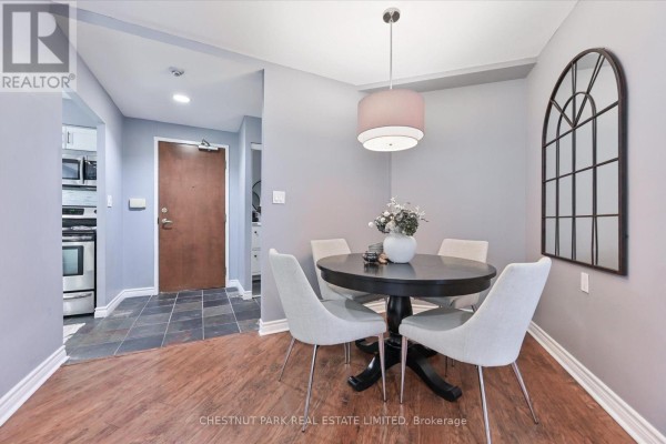 Dining room - 406 - 1750 Bayview Avenue, Toronto, ON M4G4H6 Photo 4