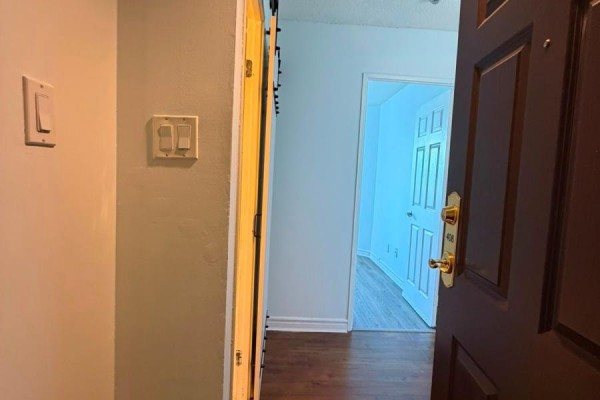 406 - 2 Westney Road, Ajax, ON L1T3H3 Photo 5