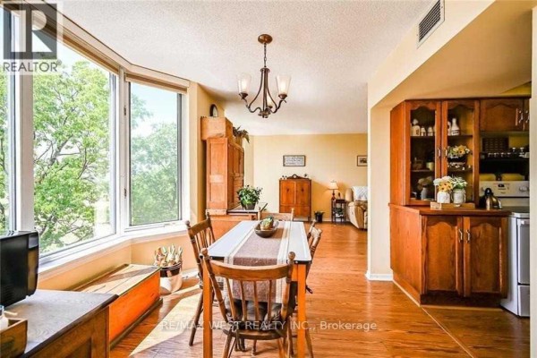 406 - 200 Limeridge Road W, Hamilton, ON L9C2V4 Photo 4