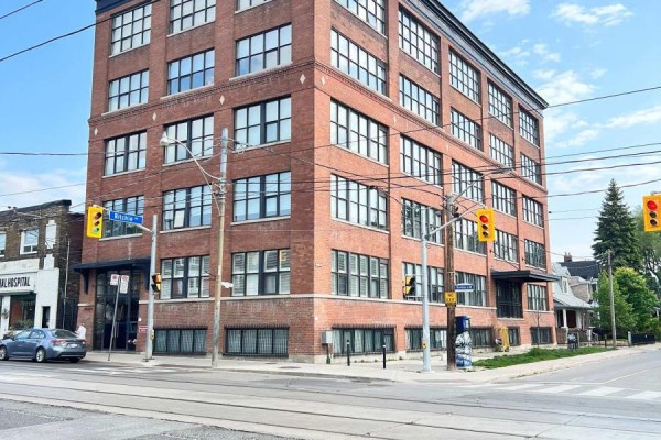 406 - 2154 Dundas Street W, Toronto