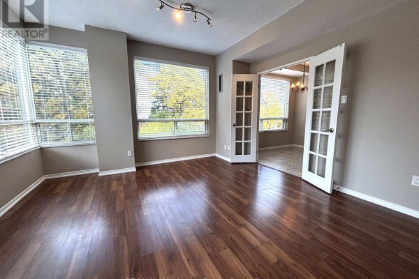 406 - 2511 Lakeshore Road W, Oakville, ON, photo 3