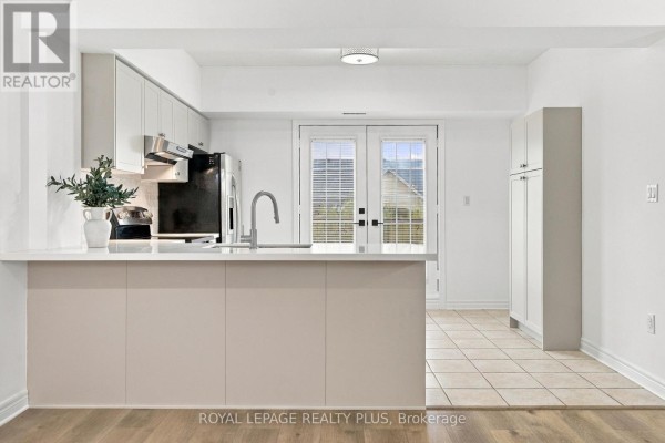 406 - 4006 Kilmer Drive, Burlington, ON L7M4W4 Photo 5