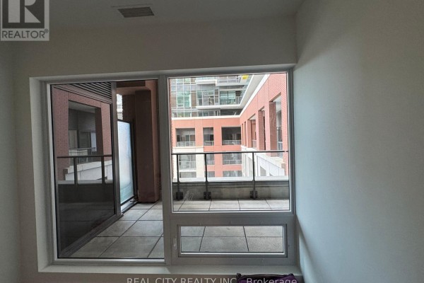 406 - 4010 Eglinton Avenue, Toronto, ON M9A0G5 Photo 3