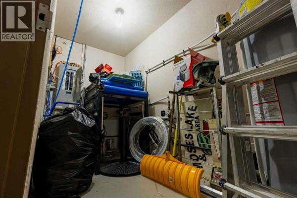 406 1 Street S, Grassy Lake, AB T0K0Z0 Photo 2