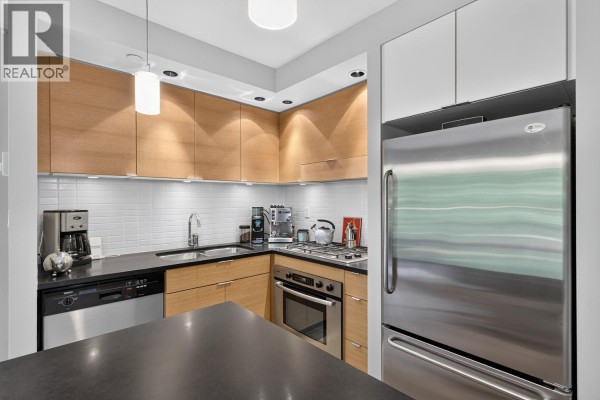 406 1055 Homer Street, Vancouver, BC V6B1G3 Photo 3