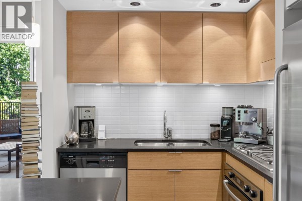 406 1055 Homer Street, Vancouver, BC V6B1G3 Photo 4